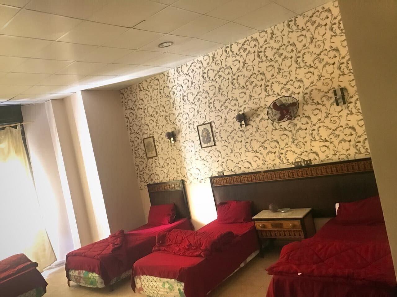 One Season Hostel Kairo Bagian luar foto